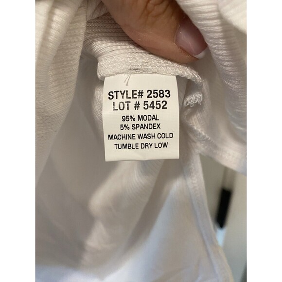 Terez White Women's Size Large Short Sleeve V-Neck T-Shirt Stretchy‎ oversized - Picture 4 of 7